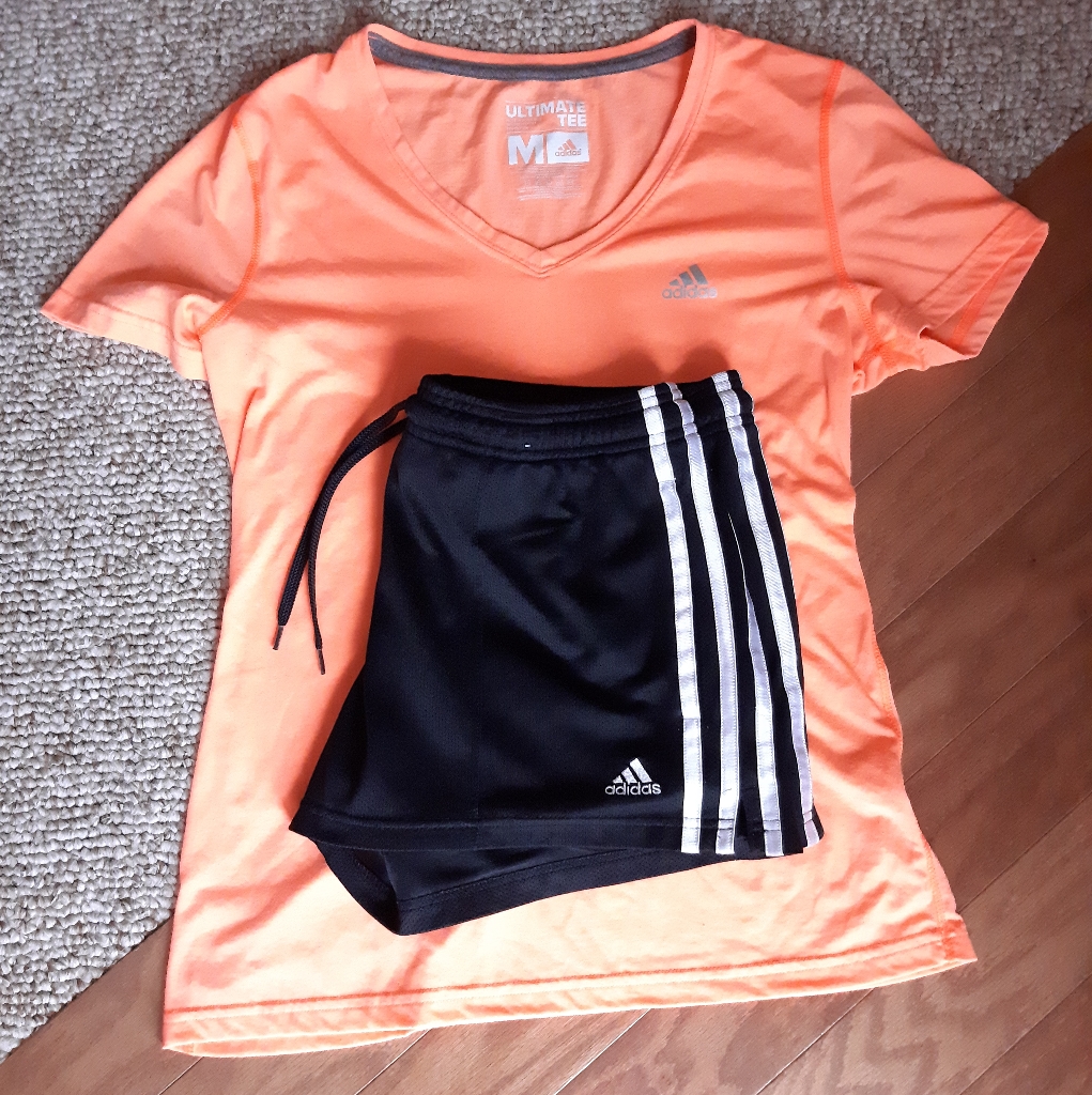 Adidas Bundle Size Medium